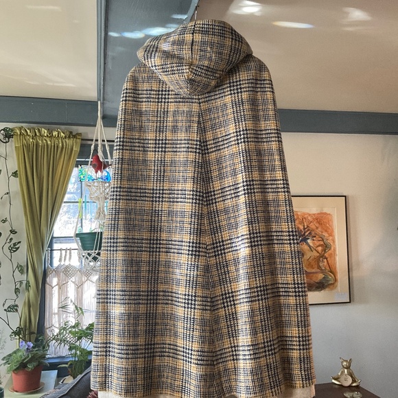 Vintage Wool Hooded Reversible Tartan Plaid Cape - Picture 4 of 12